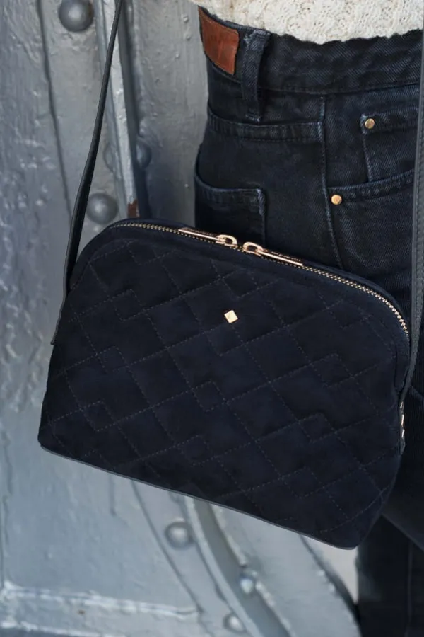Maradji Crossbody Bags^Mia Matelasse